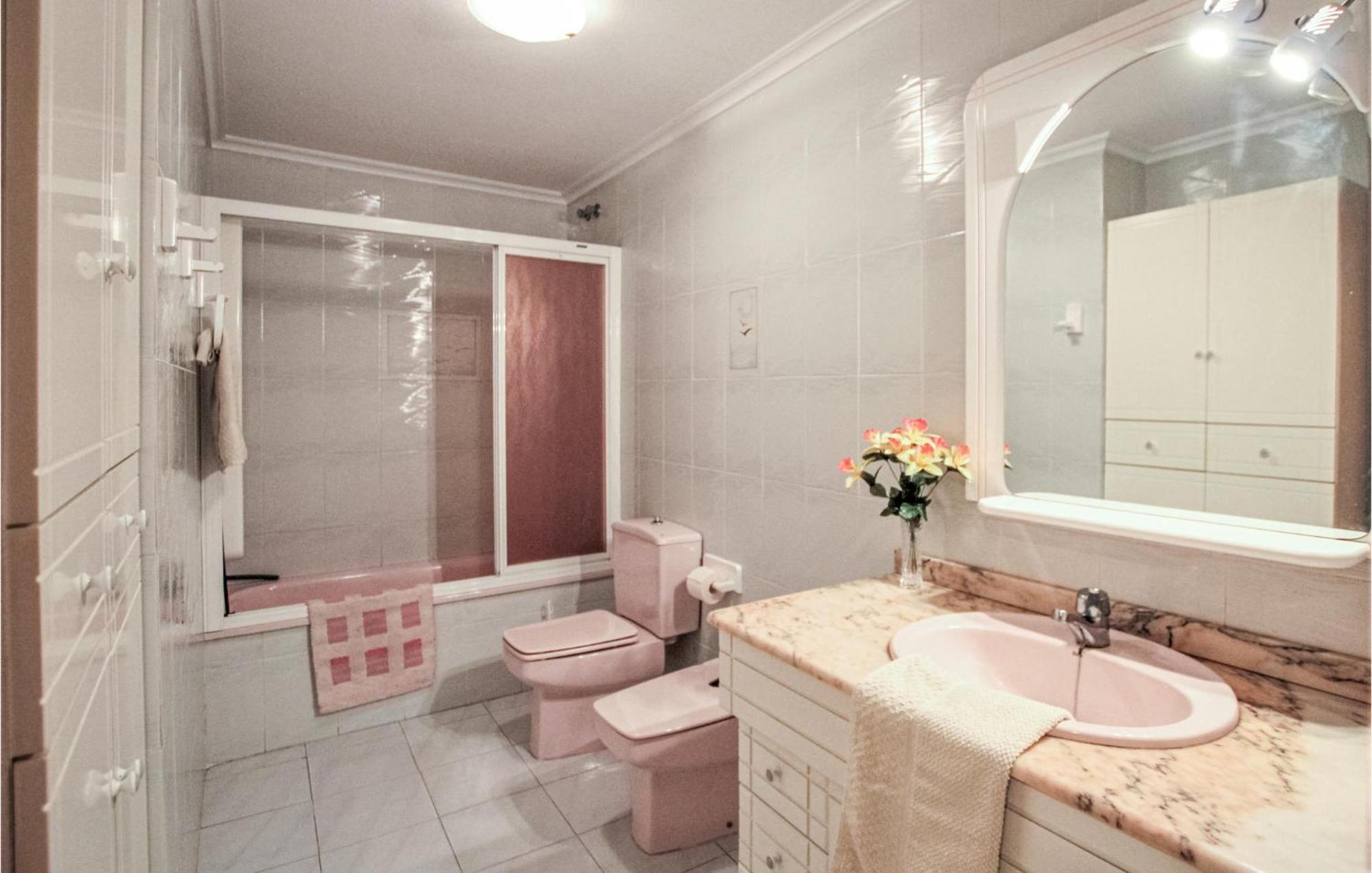 Beautiful Apartment In Santa Pola With Wifi Exterior photo